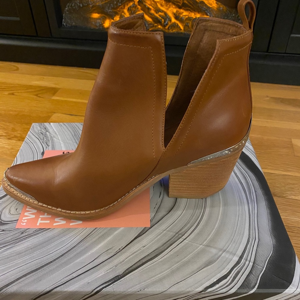 Jeffrey Campbell Cromwell bootie